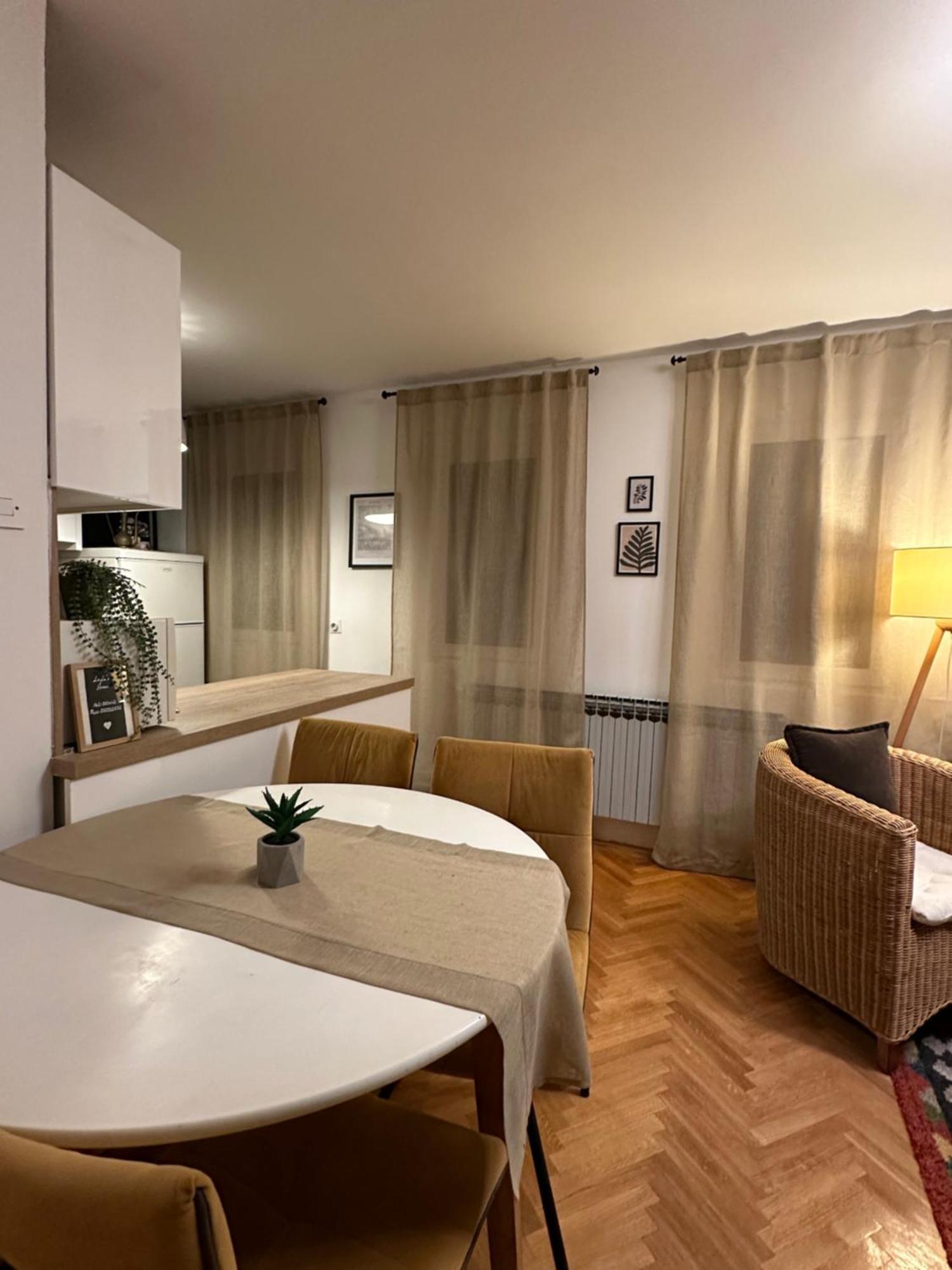 Layla'S Home Free Parking Sarajevo Ngoại thất bức ảnh