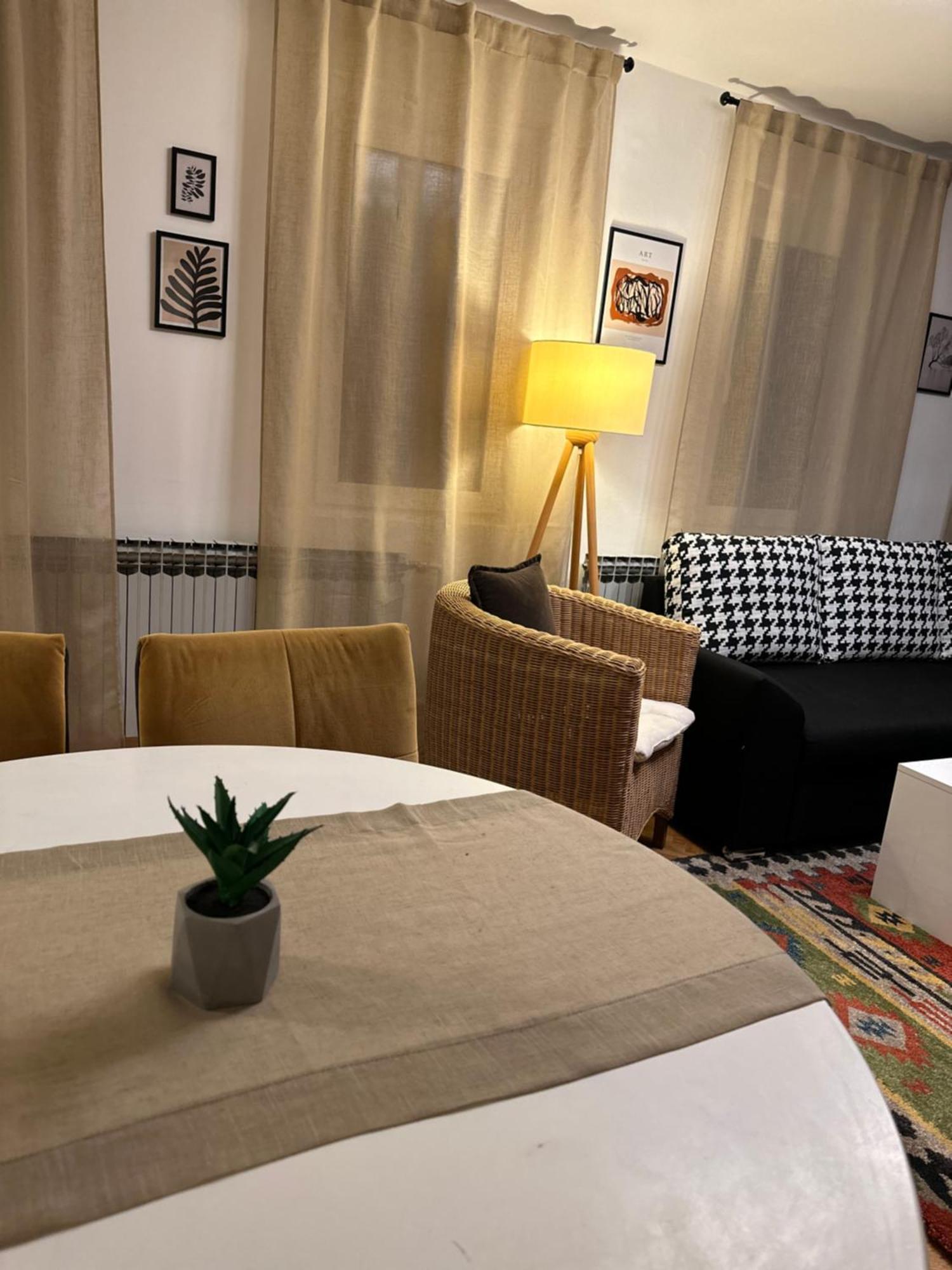 Layla'S Home Free Parking Sarajevo Ngoại thất bức ảnh