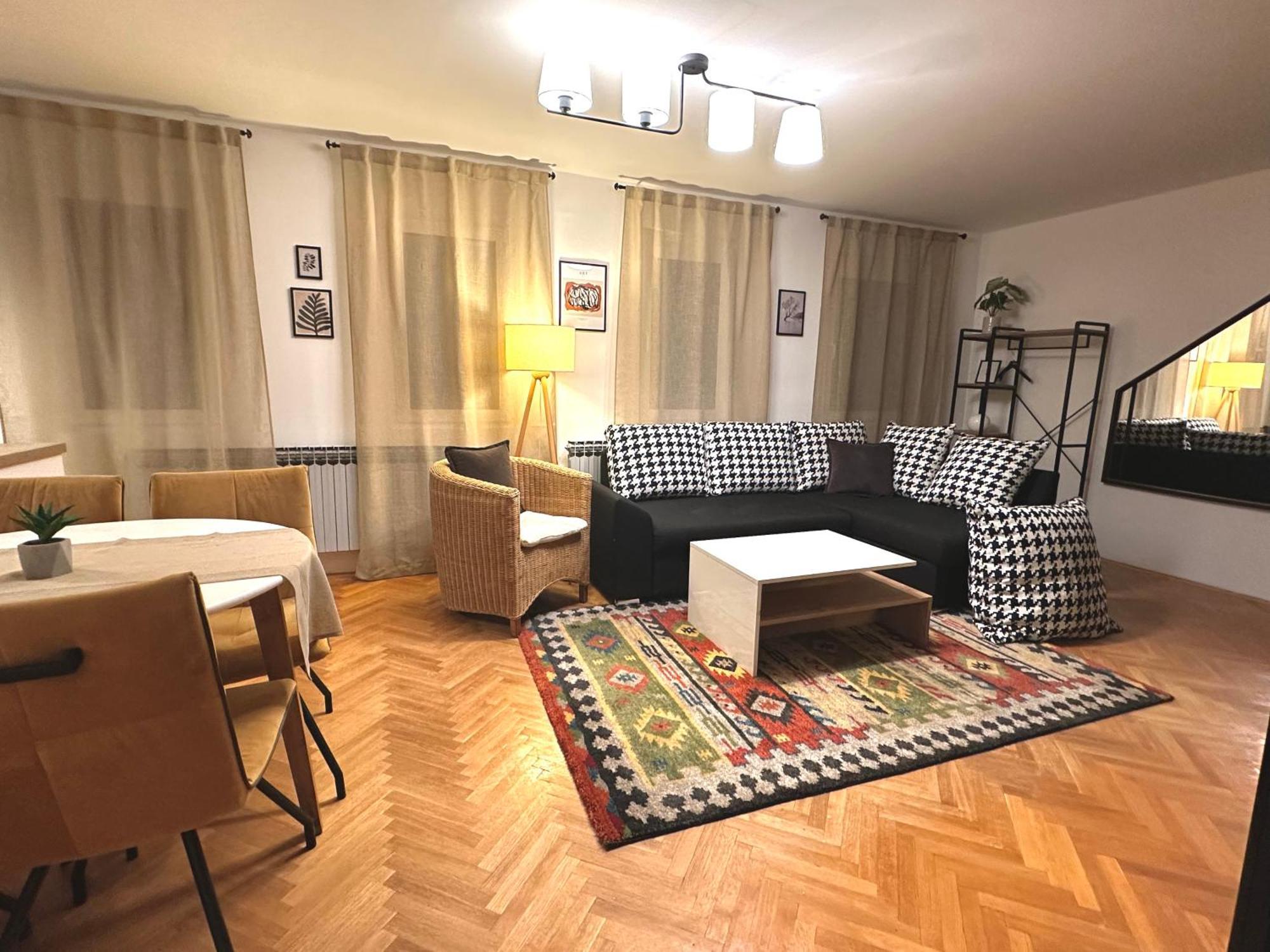 Layla'S Home Free Parking Sarajevo Ngoại thất bức ảnh